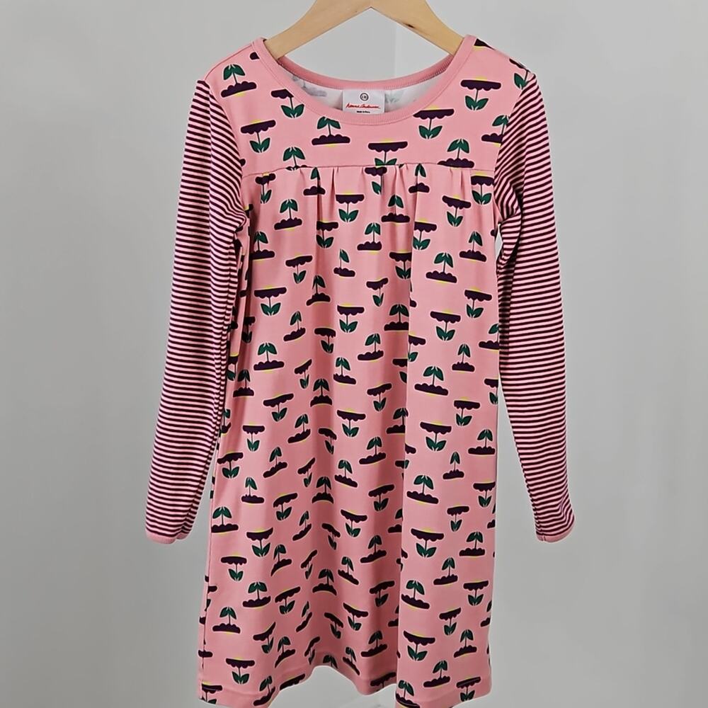 Hanna Anderssonβ Floral Print Day Play Dress in Pink Purple | Girl's 8 (130 cm)